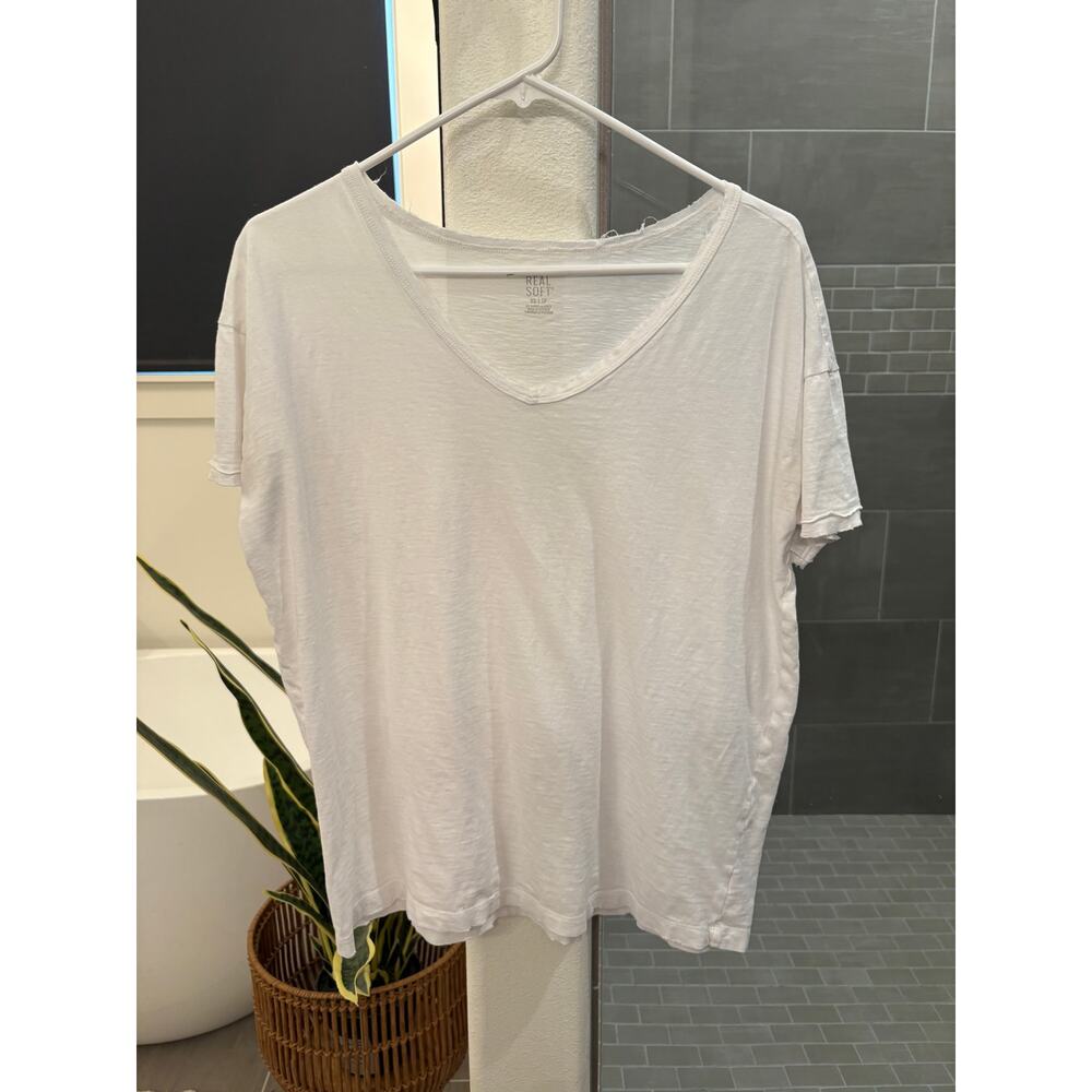 American Eagle Real Soft Oversized Distressed V-Neck Tee